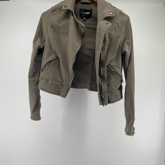 Fashion Nova Olive Green Kids Jacket - Picture 6 of 6